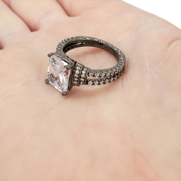 Sterling Silver Gunmetal Black Engagement Ring - Picture 7 of 9